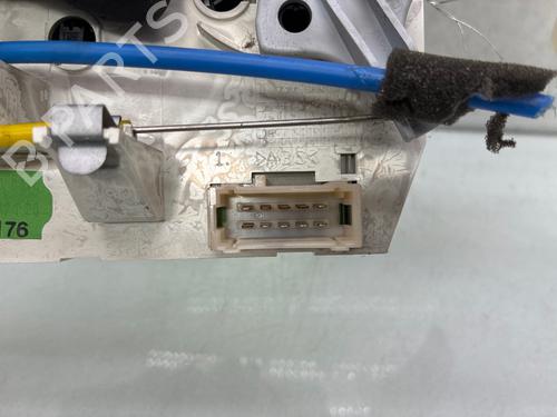 Used Climate control Climate control 37193885 37193885