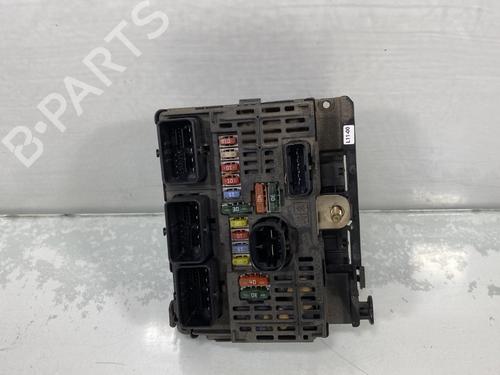 Used Fuse box CITROËN C4 Coupe (LA_) 1.6 HDi (109 hp) 30082634