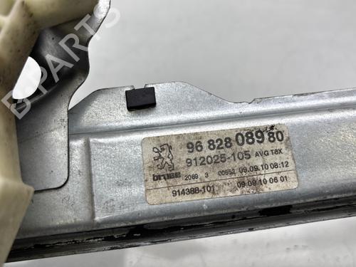 Rudehejsemekanisme ventre foran PEUGEOT 3008 I MPV (0U_) 1.6 HDi | BP29842047C22