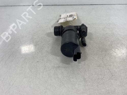 Used Washer pump Washer pump DACIA SANDERO II 1.0 SCe 75 (B8JC, B8JD, B8NC) (73 hp) 20011918 20011918