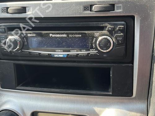 Right front fog light KIA SPORTAGE II (JE_, KM_) 2.0 CRDi | BP20011084C31 