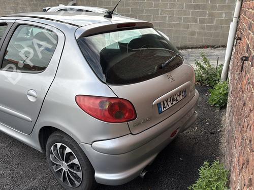 Fuse box PEUGEOT 206 Hatchback (2A/C) 1.4 HDi eco 70 | BP30941031E1