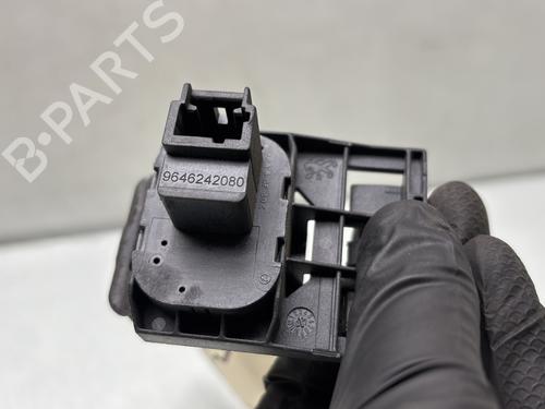 Switch PEUGEOT 407 (6D_) 2.0 HDi 135 (6DRHRH, 6DRHRE, 6DRHRG, 6DRHRJ) | BP31881084I30