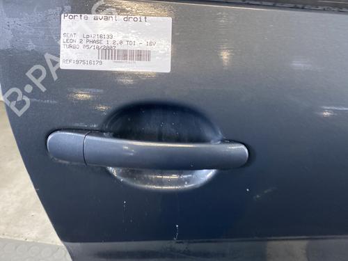 Right front door SEAT LEON (1P1) 2.0 TDI 16V | BP23768854C3 