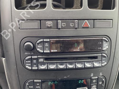 Right front fenders CHRYSLER VOYAGER IV (RG, RS) 2.5 CRD | BP30328210C42 