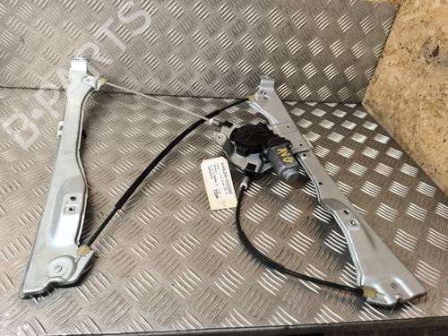 Rudehejsemekanisme ventre foran RENAULT CLIO III (BR0/1, CR0/1) 1.5 dCi (C/BR0G, C/BR1G) (68 hp) 27364359