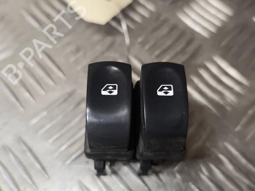 Interrupteur de vitre avant gauche RENAULT CLIO III (BR0/1, CR0/1) 1.5 dCi (BR17, CR17) (86 hp) 30318430
