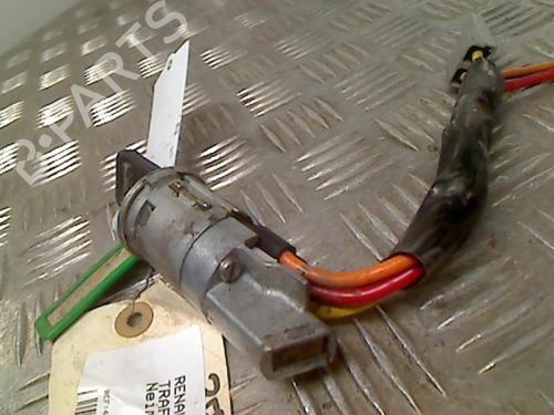 Used Ignition barrel RENAULT TRAFIC Van (T_, P_, V_) 2.1 D (58 hp) 21739970