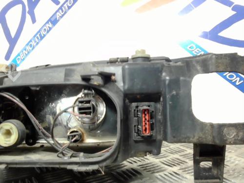 Used Right headlight FORD MONDEO I Turnier (BNP) 1.8 TD (88 hp) 21743227