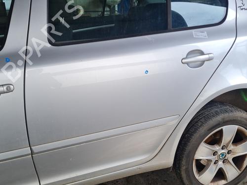Left rear door SKODA OCTAVIA II (1Z3) 1.6 TDI 1Z5833055