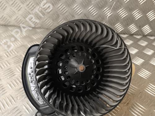 Heater blower motor RENAULT MEGANE IV Hatchback (B9A/M/N_) 1.5 dCi 110 (B9A3) | BP22006140M62 