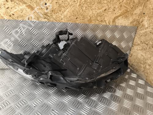 Left headlight RENAULT CLIO III (BR0/1, CR0/1) 1.2 16V Hi-Flex (BR1U, CR1U) | BP29564668C28 