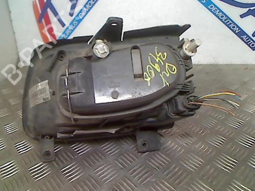 Right headlight VW POLO (6N2) 1.4 TDI | BP21751534C29 