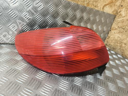 Venstre baglygte PEUGEOT 206 Hatchback (2A/C) 1.6 16V (109 hp) 30711182