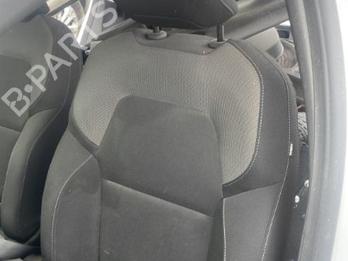 Left front seat RENAULT CLIO V (B7_) 1.5 Blue dCi 85 (B7AG) | BP21729250C15 