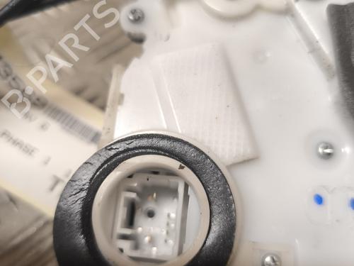 Front left lock TOYOTA YARIS (_P13_) 1.5 Hybrid (NHP130_, NHP130) | BP21732853C98 