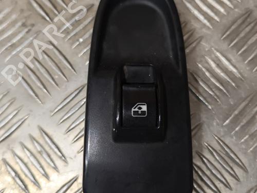 Used Right front window switch IVECO DAILY V Van 35C15 V, 40C15 V, 45C15 V, 50C15 V, 60C15 V,65C15 V (146 hp) 29513527