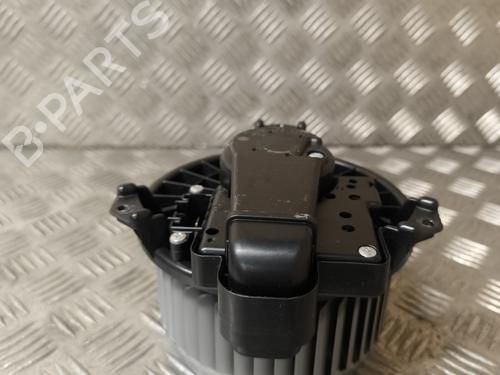 Used Heater blower motor TOYOTA YARIS (_P13_) 1.5 Hybrid (NHP130_, NHP130) (101 hp) 22013031