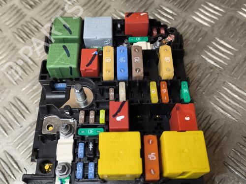 Fuse box PEUGEOT 208 I (CA_, CC_) 1.6 HDi / BlueHDi 75 | BP22011182E1 
