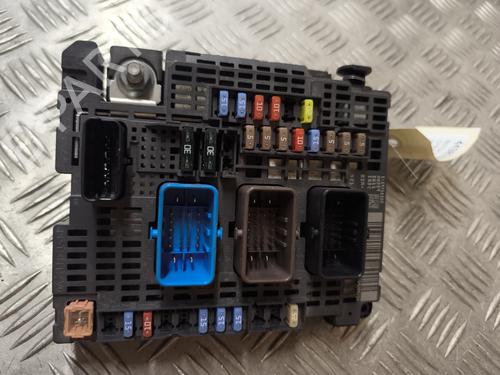 Used Fuse box CITROËN DS4 (NX_) 2.0 HDi / BlueHDi 135 (136 hp) 27618190