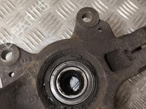 Left front steering knuckle RENAULT CLIO III Grandtour (KR0/1_) 1.5 dCi (KR0F) | BP21747418M25 