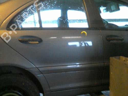 Used Right rear door MERCEDES-BENZ C-CLASS (W203) C 200 CDI (203.007) (122 hp) 21743823