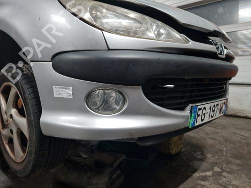 Foran støtfanger PEUGEOT 206 Hatchback (2A/C) 1.6 16V (109 hp) 30683503