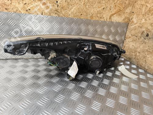 Left headlight CITROËN C4 Coupe (LA_) 1.6 HDi | BP30091406C28