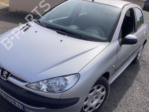 Fuse box PEUGEOT 206 Hatchback (2A/C) 1.4 HDi eco 70 | BP24596043E1 