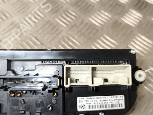 Climate control VW CADDY III Box Body/MPV (2KA, 2KH, 2CA, 2CH) 2.0 TDI 16V | BP22732823I5 