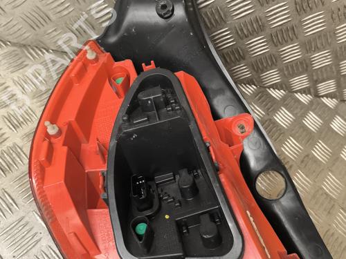 Right taillight RENAULT CLIO III (BR0/1, CR0/1) 1.2 16V (BR0P, CR0P) | BP24477477C35