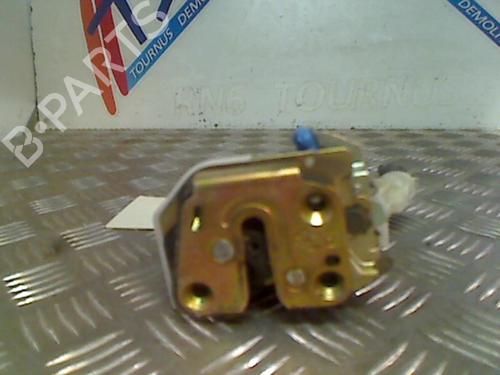 Used Rear right lock NISSAN X-TRAIL I (T30) 2.2 Di 4x4 (114 hp) 21743705