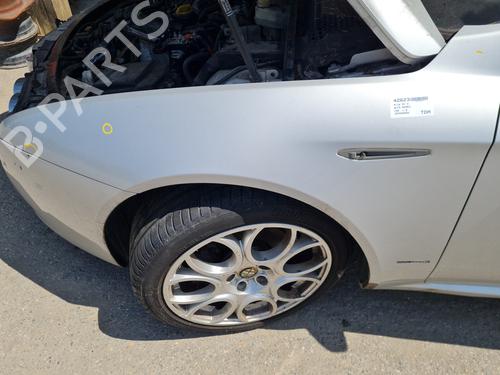 Used Left front fenders ALFA ROMEO 159 (939_) 1.9 JTDM 16V (939AXC1B, 939AXC12) (150 hp) 26662843