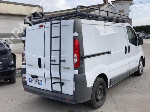 Switch RENAULT TRAFIC II Van (FL) 2.0 dCi 115 (FL01, FL0U) | BP21739013I30 