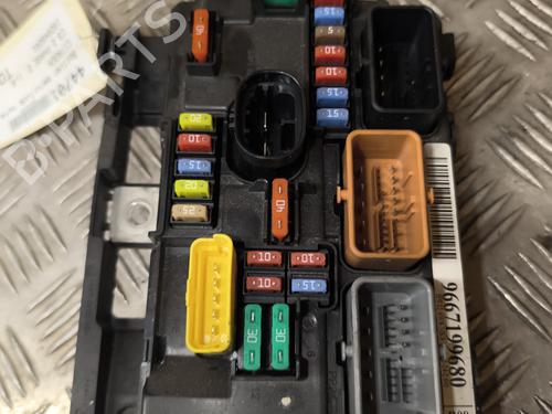 Fuse box CITROËN C3 II (SC_) 1.6 HDi | BP24148001E1 