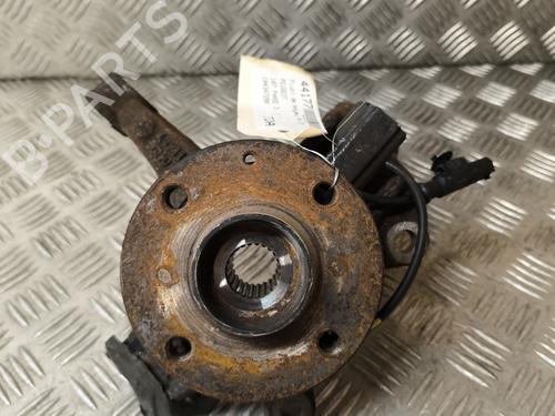 Used Right front steering knuckle PEUGEOT 107 (PM_, PN_) 1.0 (68 hp) 24891611