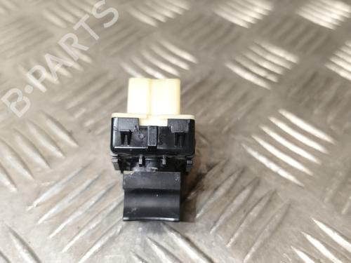 Used Right front window switch Right front window switch RENAULT CLIO IV (BH_) 1.2 16V (73 hp) 27492505 27492505
