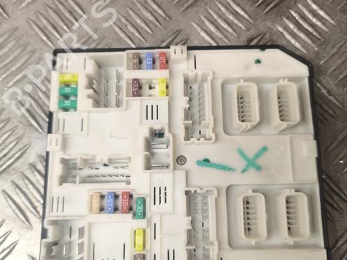 Fuse box RENAULT LAGUNA III (BT0/1) 1.5 dCi (BT00, BT0A, BT0T, BT1J) | BP26449957E1 