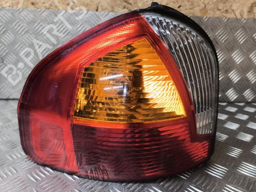Used Left taillight HYUNDAI SANTA FÉ I (SM) 2.0 CRDi 4x4 (125 hp) 25037964