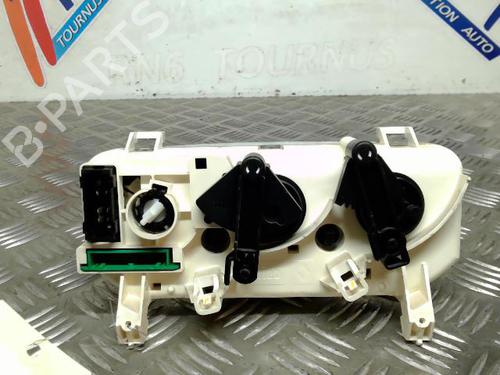 Used Climate control RENAULT CLIO II (BB_, CB_) 1.4 (B/CB0C, B/CB0S) (75 hp) 21735048