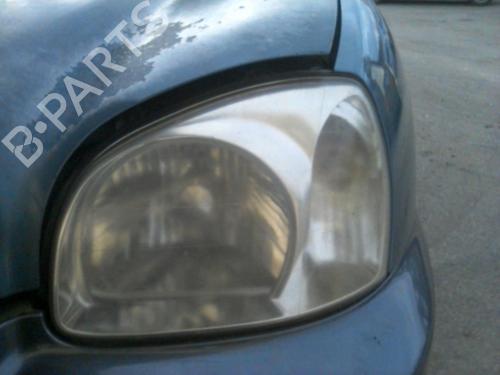 Used Left headlight HYUNDAI SANTA FÉ I (SM) 2.0 CRDi 4x4 (113 hp) 21751116