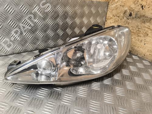 Venstre forlygte PEUGEOT 206 Hatchback (2A/C) 1.6 16V (109 hp) 30692245