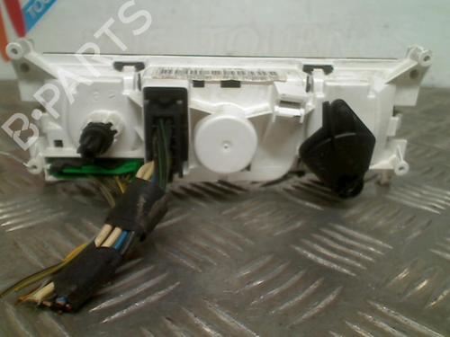 Commande Chauffage MINI MINI (R50, R53) One D (88 hp) 21738753