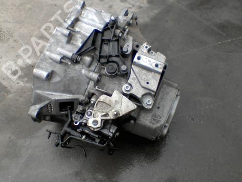 Used Gearbox PEUGEOT 208 I (CA_, CC_) 1.6 HDi (114 hp) 21732035