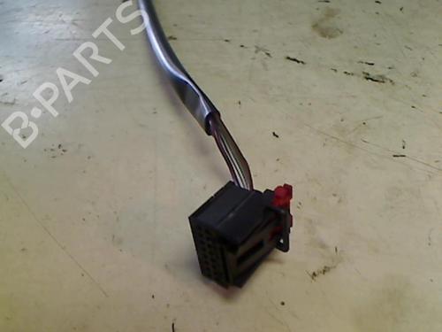 Right mirror VW TOURAN (1T1, 1T2) 2.0 TDI 16V | BP21752803C27 