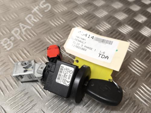 Used Ignition barrel RENAULT CLIO III (BR0/1, CR0/1) 1.6 16V (BR09, BR0T, CR09, CR0T) (88 hp) 30777603