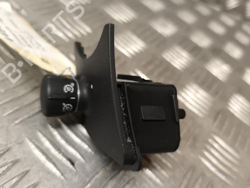 Used Switch RENAULT SCÉNIC II (JM0/1_) 1.9 dCi (JM14) (131 hp) 25031837