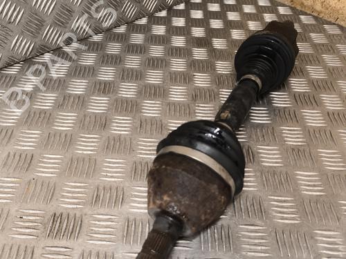 Drivaksel fortil venstre OPEL ASTRA H GTC (A04) 1.9 CDTi 16V (L08) (120 hp) 25031817