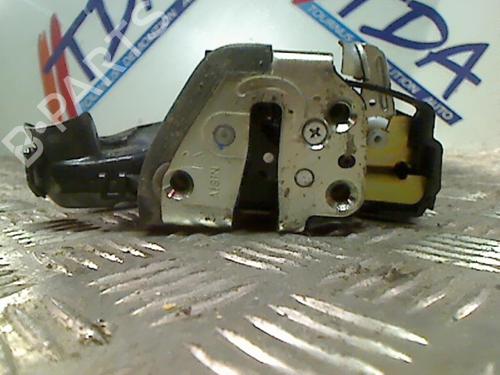 Used Front right lock TOYOTA COROLLA Verso (ZER_, ZZE12_, R1_) 2.2 D-4D (AUR10_, AUR10R) (136 hp) 21736502