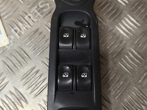 Used Left front window switch RENAULT MODUS / GRAND MODUS (F/JP0_) 1.5 dCi (JP0G, JP0H) (106 hp) 30203776
